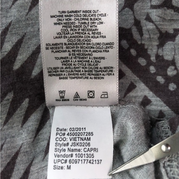 Jessica Simpson grey Aztec print maxi dress w/padded cups & racer back M 🎉SALE - Picture 9 of 15